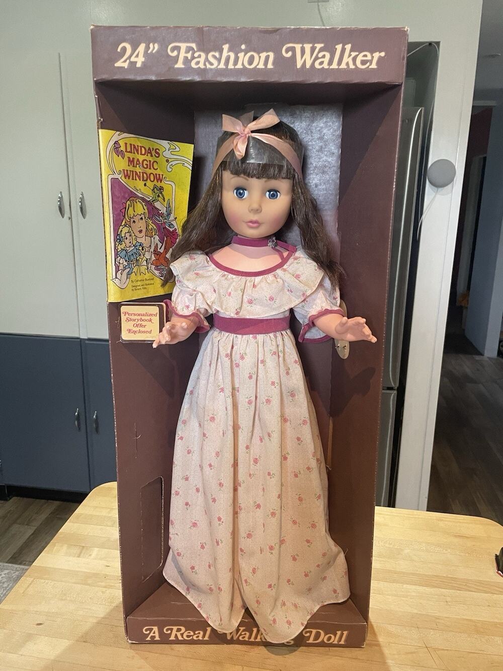 Vtg 1982 Eugene Brunette Walker Sleepy Eyes 24” Doll In Box The Children’s Hour